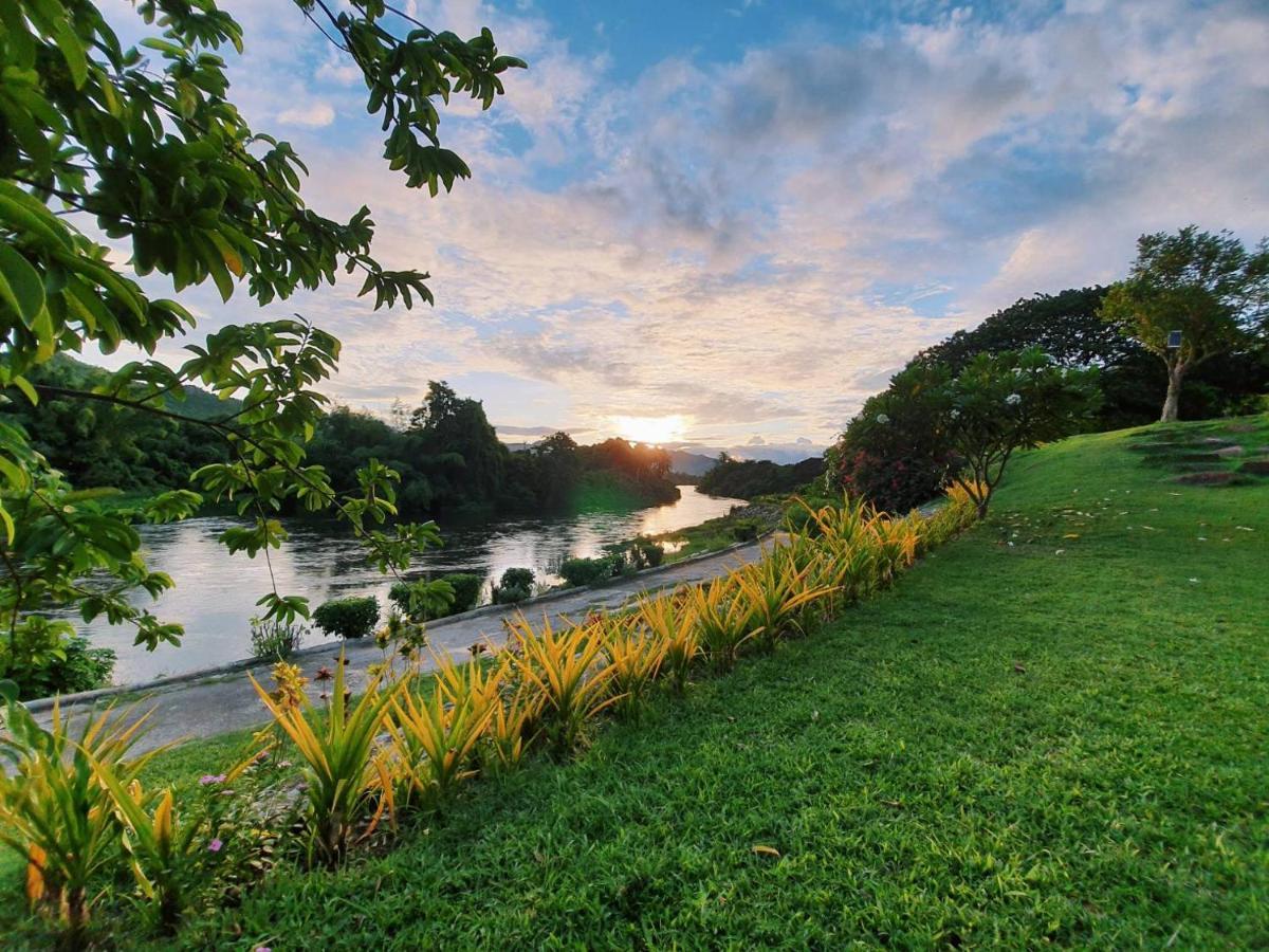 Aekpailin River Kwai Resort Kanchanaburi Exterior foto
