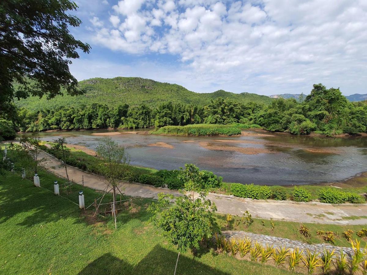 Aekpailin River Kwai Resort Kanchanaburi Exterior foto