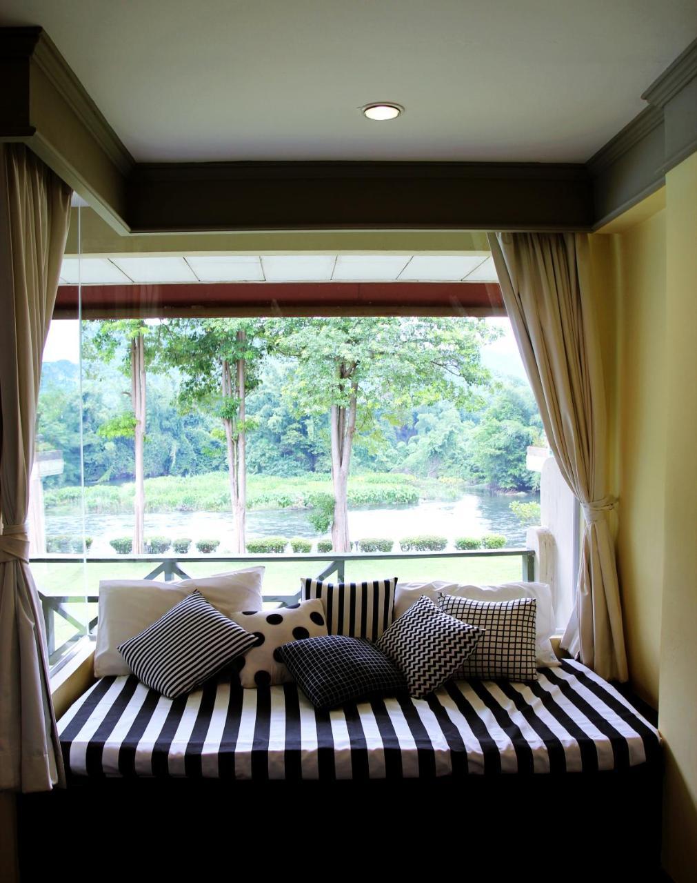 Aekpailin River Kwai Resort Kanchanaburi Exterior foto